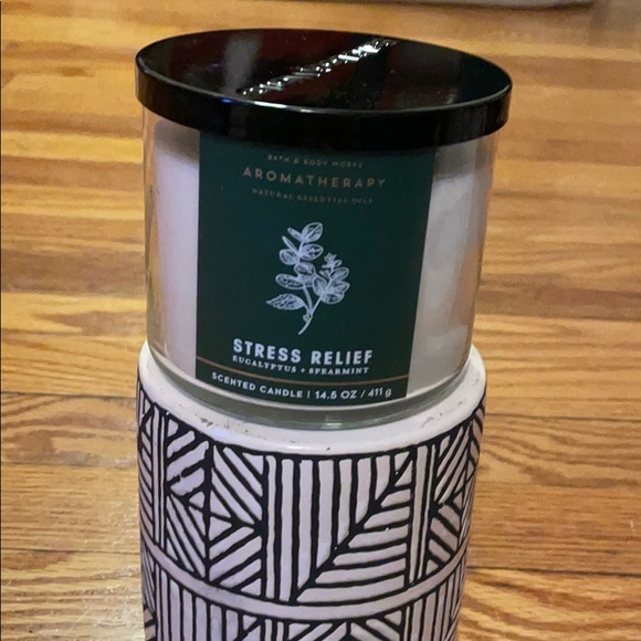 Bath & Body Works Stress Relief Candle